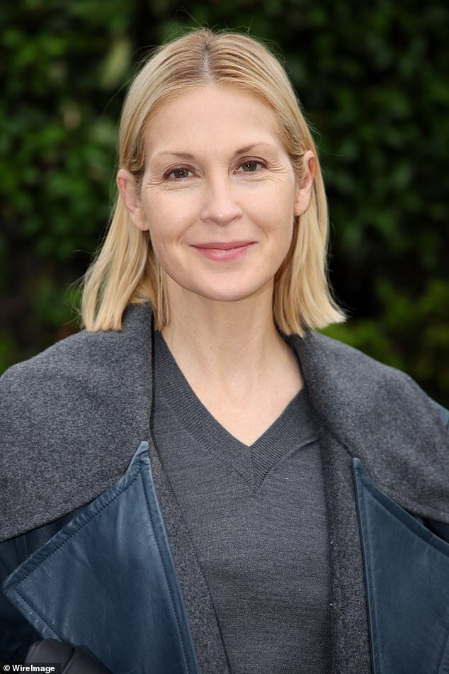 Also in attendance at the show was Gossip Girl alum Kelly Rutherford, 55, who looked chic in a gray and blue outfit