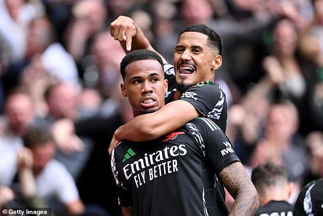 Carragher insisted Arsenal duo Gabriel (left) and William Saliba (right) are on the verge of joining an elite group of the Premier League's best central defensive duos