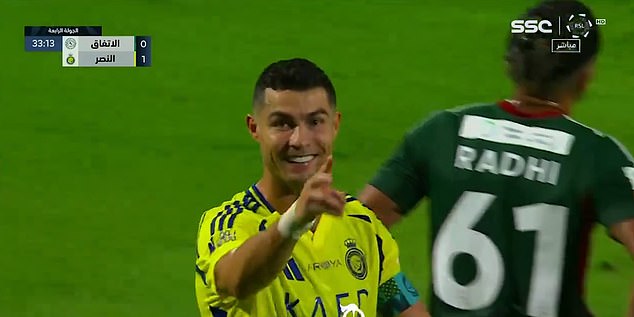 After converting a penalty against Al-Ettifaq, Ronaldo drove away and saw his son