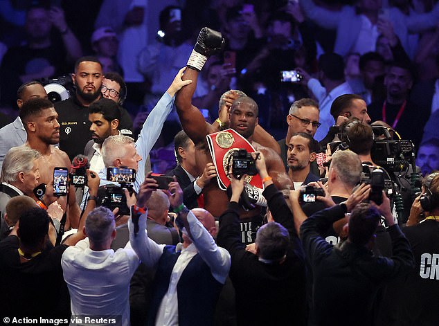 By doing so, Dubois retained his IBF heavyweight title and will continue to rise in the division