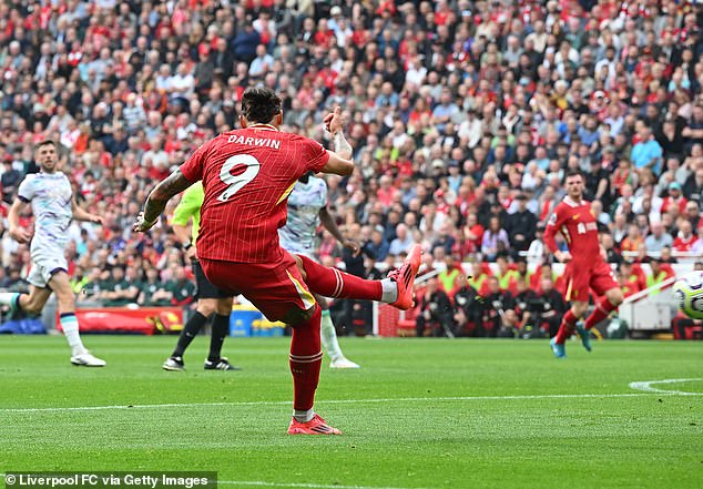 Nunez let his trusty left foot fly after running down the right wing and cutting inside