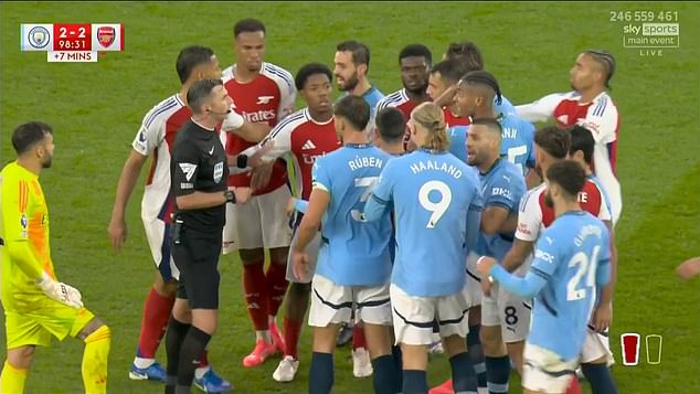 The 2-2 draw between City and Arsenal was marked by several fierce tensions in the match