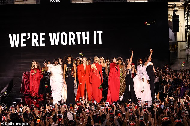 (L-R) Aishwarya Rai Bachchan, Aja Naomi King, Yseult, Cindy Bruna, Simone Ashley, Cara Delevingne, Kendall Jenner, Heidi Klum, Luma Grothe, Alia Bhatt, Liya Kebede