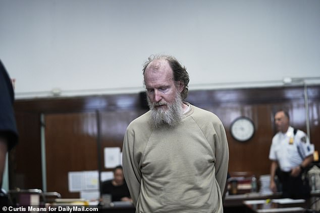 1727214380 955 NYC financier unrecognizable after a year behind bars as