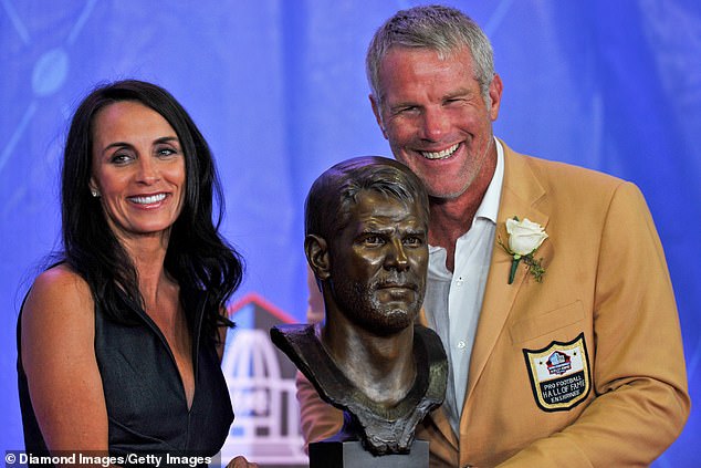 Brett Favre poses with his wife Deanna, who previously battled breast cancer