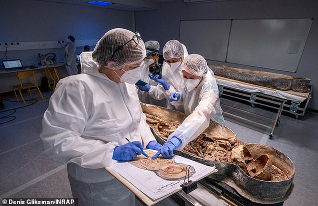 Forensic experts have been able to link such physical evidence from his remains to the life and death of Joachim du Bellay as described in the literature