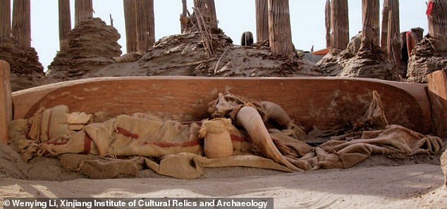 Two hundred mummies were discovered in the 1930s by Swedish archaeologists in the Taklimakan Desert north of Tibet