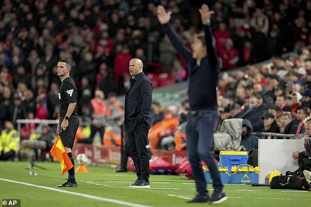 Liverpool manager Arne Slot (centre) saw his team secure a dominant victory in the League Cup