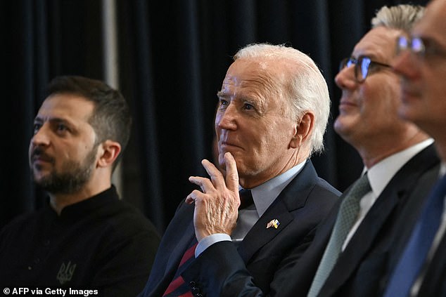 Ukrainian President Volodymyr Zelensky, US President Joe Biden and British Prime Minister Keir Starmer at a meeting in support of Ukraine