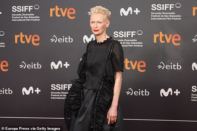 Tilda oozed glamor in her quirky black dress adorned with black beaded details and a voluminous skirt