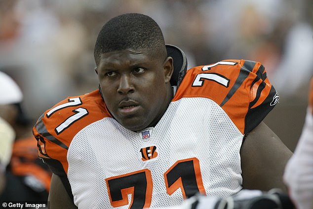 But former Cincinnati offensive lineman Willie Anderson doesn't believe Burrow is to blame