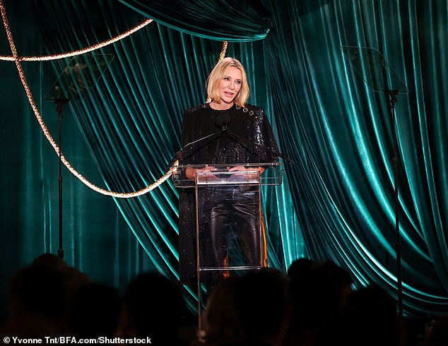 Cate kept the audience captivated as she stood up to speak at the awards ceremony