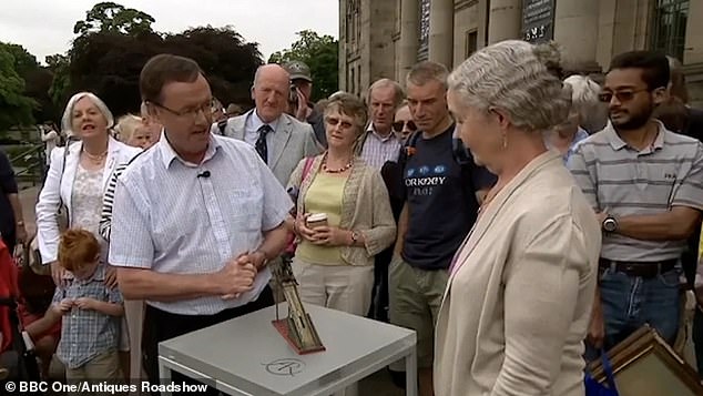 The episode saw expert Jon Bradley travel to the Scottish National Gallery Of Modern Art to meet visitors hoping to flog their prized possessions for cash.