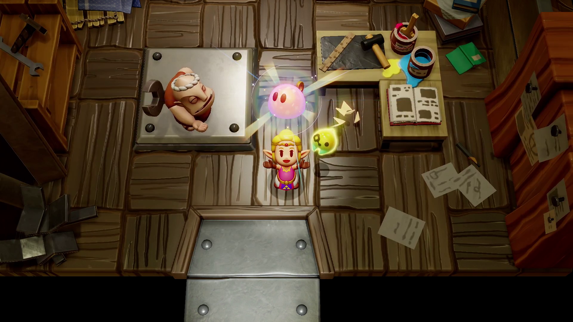 Zelda holds up a Gizmol robot in Echoes of Wisdom