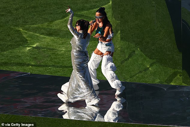 Tina danced around the stage as Katy cheered her on, but not everyone was a big fan of the duet moment