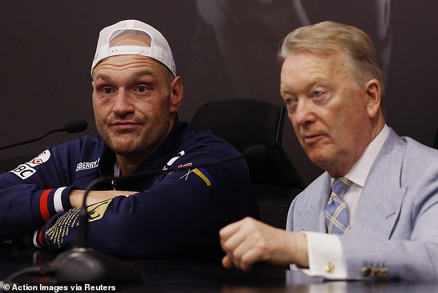 Queensbury chief Frank Warren (right) says Fury knows what to do in the rematch