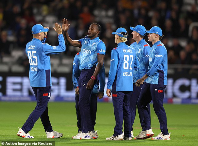 England defeated Australia by 186 runs to level the series at 2-2 ahead of Sunday's decider