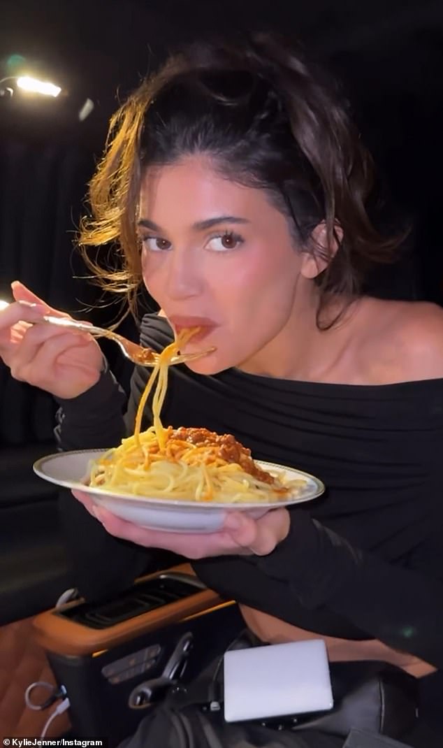 Among the posts of the 27-year-old billionaire hanging out in Paris was a video clip of her eating a plate of spaghetti in the backseat of a luxury car.