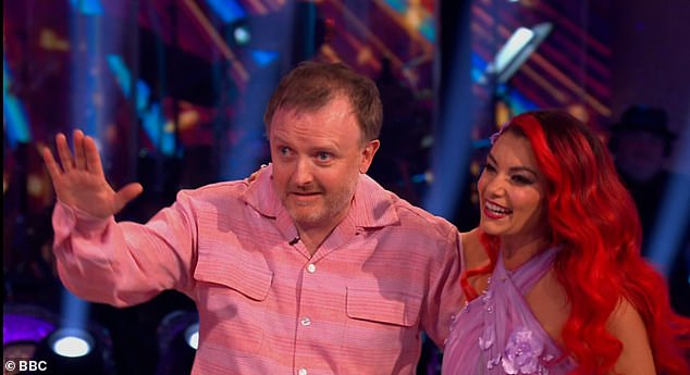 When host Claudia Winkleman turned to Chris to talk about his upcoming foxtrot, the comedian took the opportunity to stand in solidarity with his fellow dancers and take a swipe at Craig's slights.