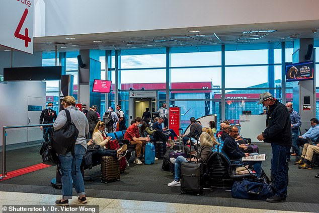 More than a thousand Qantas engineers will walk off the job during peak hours on Monday morning as the NSW school holidays officially start