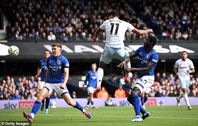 It was 2-1 to Villa after 32 minutes after No. 11 Ollie Watkins headed in from Leon Bailey's cross