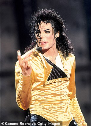 Michael Jackson performing in 1992