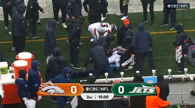 1727634601 936 Terrifying scenes as NFL star Tyler Badie collapses on sidelines