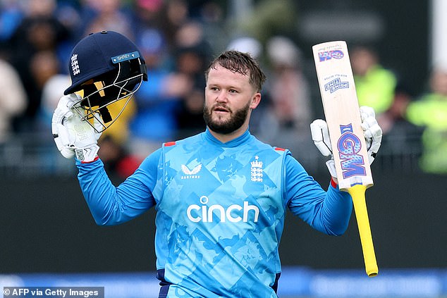 England started well at Nevil Road with Ben Duckett reaching his second ODI century