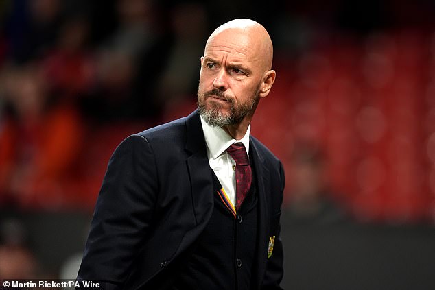 Erik ten Hag's team suffered another defeat on Sunday, as the pressure on the Dutchman continued to increase