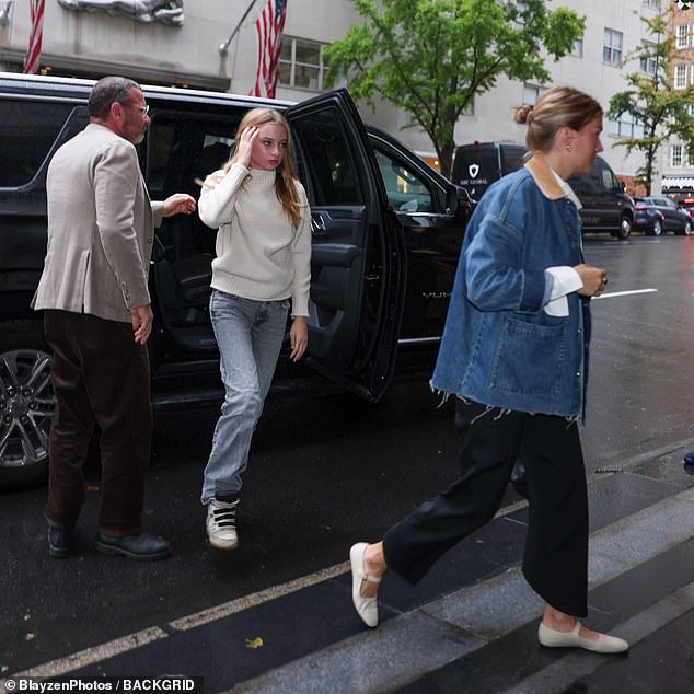 The trio was spotted arriving at The Carlyle Hotel in New York City for dinner