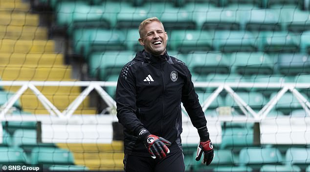 Kasper Schmeichel looks relaxed, despite the big challenge that awaits in Dortmund