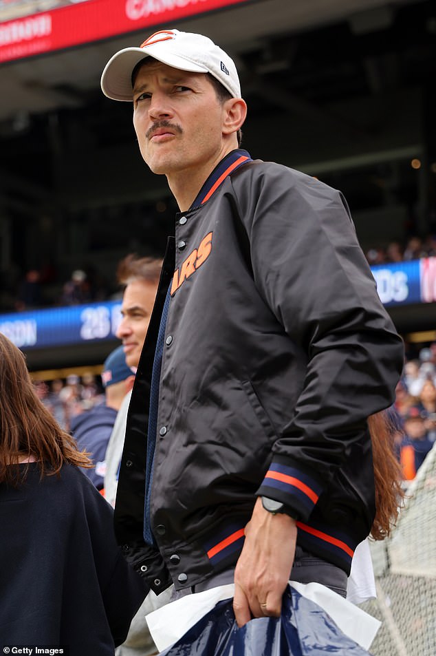 Kutcher — born in Cedar Rapids, Iowa, about three and a half hours west of Chicago — wore a Bears jersey under a Bears jacket