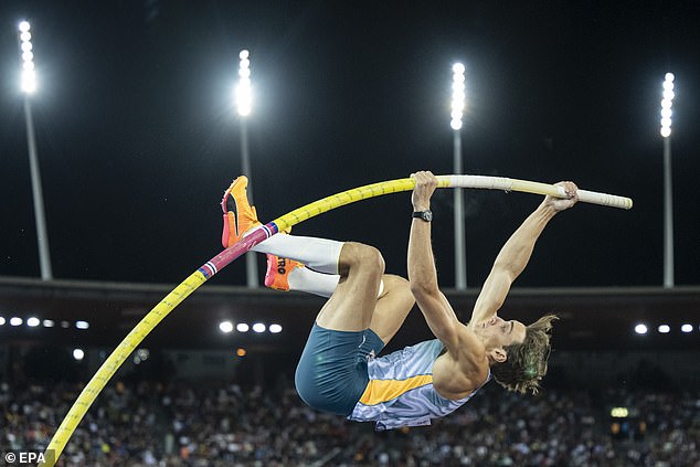 Sweden's Armand Duplantis competes in the men's pole vault at the World Athletics Diamond League