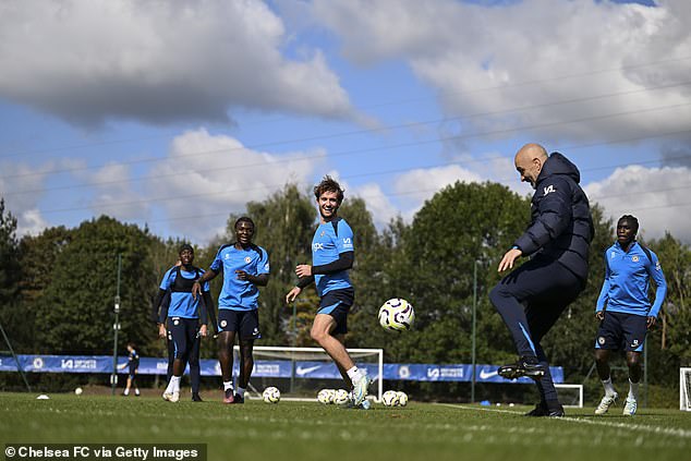 Ben Chilwell (third from right) trained with Chelsea's first team after a truce was reached with Enzo Maresca (second from right)