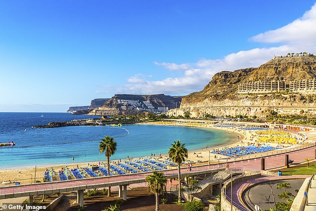 Amadores Beach, Gran Canaria. The epicentre of the earthquake was Santa Maria de Guia in the north