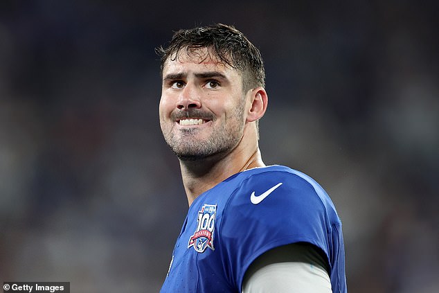 Daniel Jones #8 of the New York Giants looks on during the third quarter