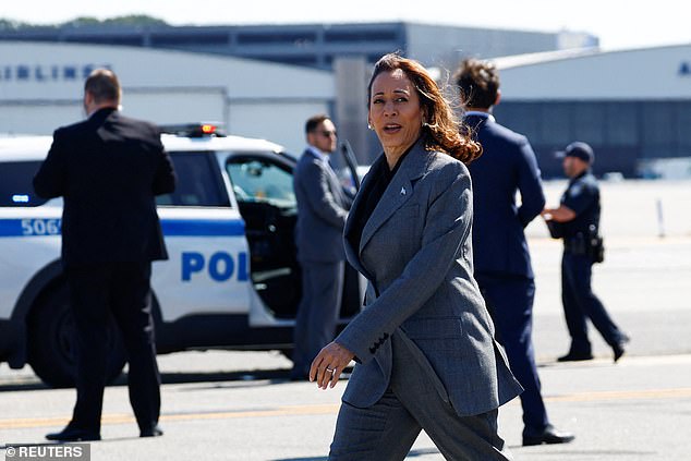 As vice president and presidential candidate, Kamala Harris is constantly surrounded by Secret Service agents. There is no indication that any of the agents pictured with her were involved in the incident in Green Bay.