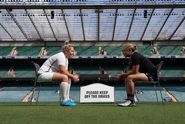 Packer chatted happily with her counterpart Kennedy Simon (also pictured)