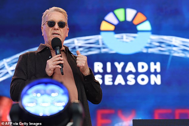 Frank Warren has hit back at criticism of Saudi Arabia's influence on British sport