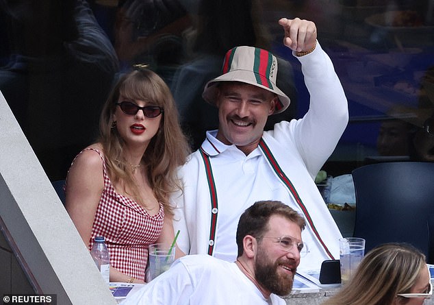 Taylor Swift and Travis Kelce put on an extremely PDA-y show during the US Open on Sunday