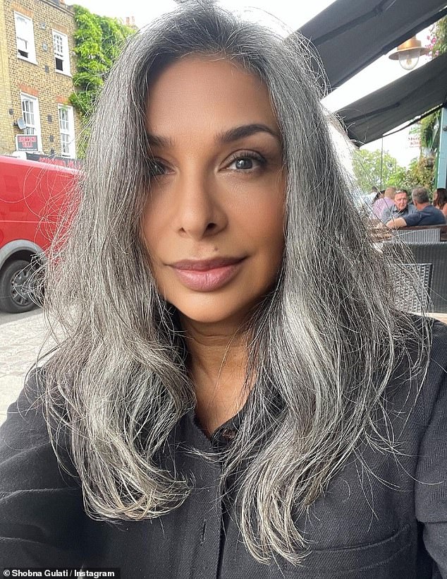 Shobna Gulati looked completely unrecognizable as she showed off her long gray locks while posing for a stunning Instagram selfie