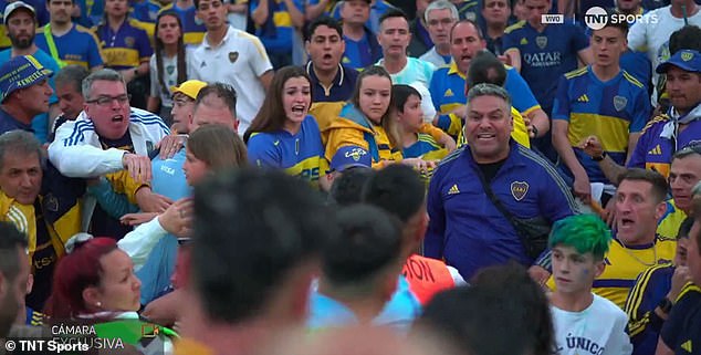 Romero is then further insulted by several angry Boca supporters