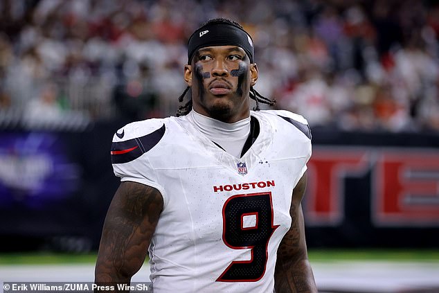 Texans star Brevin Jordan will reportedly miss the rest of the season after suffering a torn anterior cruciate ligament