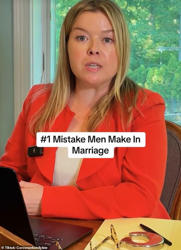 Sarah Corcoran, a divorce lawyer from the US, said that men who do not help with household chores only build resentment in their marriage and risk losing their marriage.