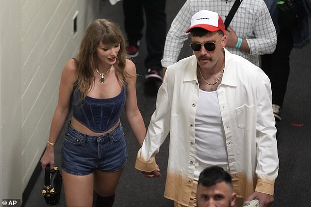 Taylor Swift watched Travis Kelce and the Chiefs hold on for a win on NFL opening night