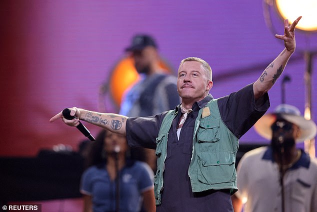 Macklemore, due to be seen in Germany in September 2023, chanted 