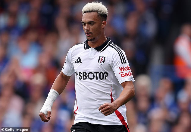 Manchester United are reportedly looking to sign high-performing Fulham defender Antonee Robinson