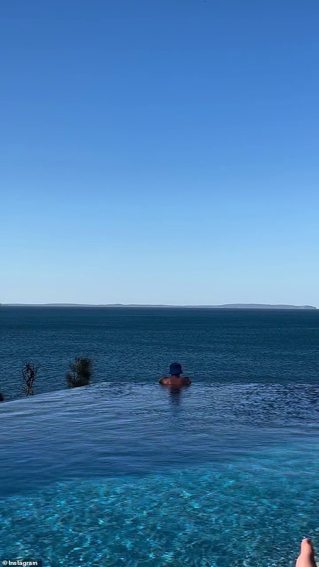 The couple spent the weekend soaking up the sun at the Bannisters resort in Mollymook, and shared a glimpse of the holiday on Instagram on Sunday