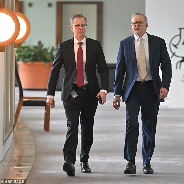 The Prime Minister's Chief of Staff Tim Gartrell (pictured left) had to intervene to ensure that Assistant Chancellor of the Exchequer Stephen Jones' poor handling of the audit issue did not get worse