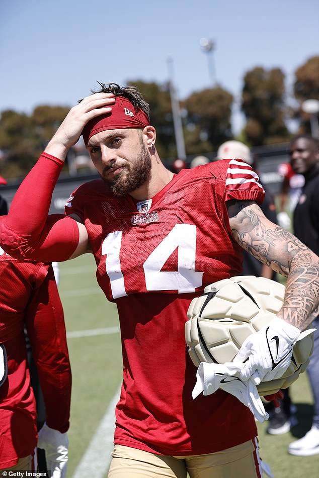 According to KGO-TV, San Francisco 49ers rookie Ricky Pearsall was shot during a robbery in the city's Union Square.